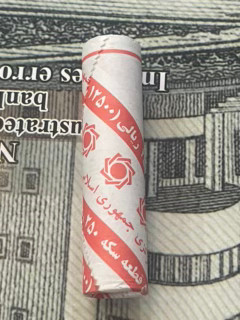 رول ۲۵ تومانی طلایی فیضیه ۵۰ عددی