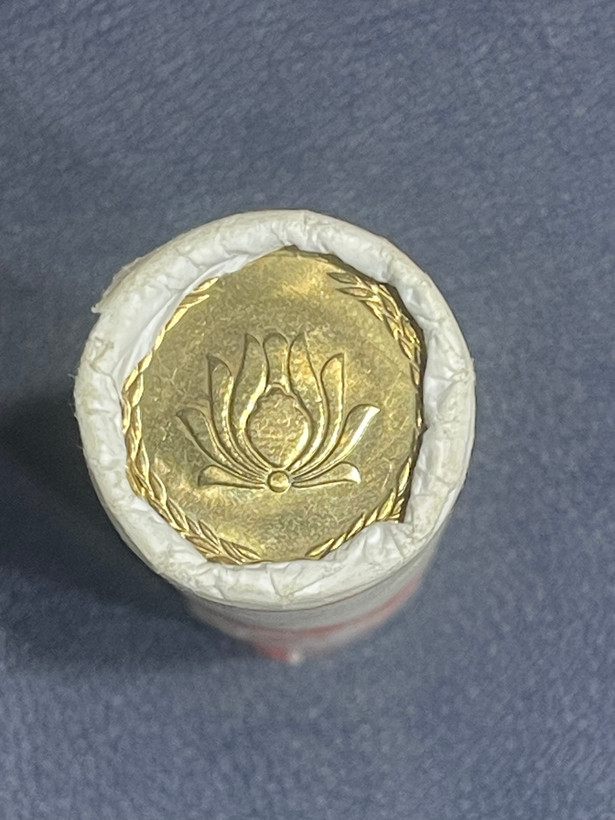 سکه ۲۵۰ ریالی رول بانکی به شدت کلکسیونی و خاص