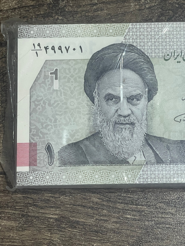 اسکناس هزار تومانی جدید کمیاب بسته ۱۰۰ تایی سریالی